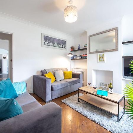 Bright 3 Bedroom Townhouse Near City Centre NWI Eksteriør billede