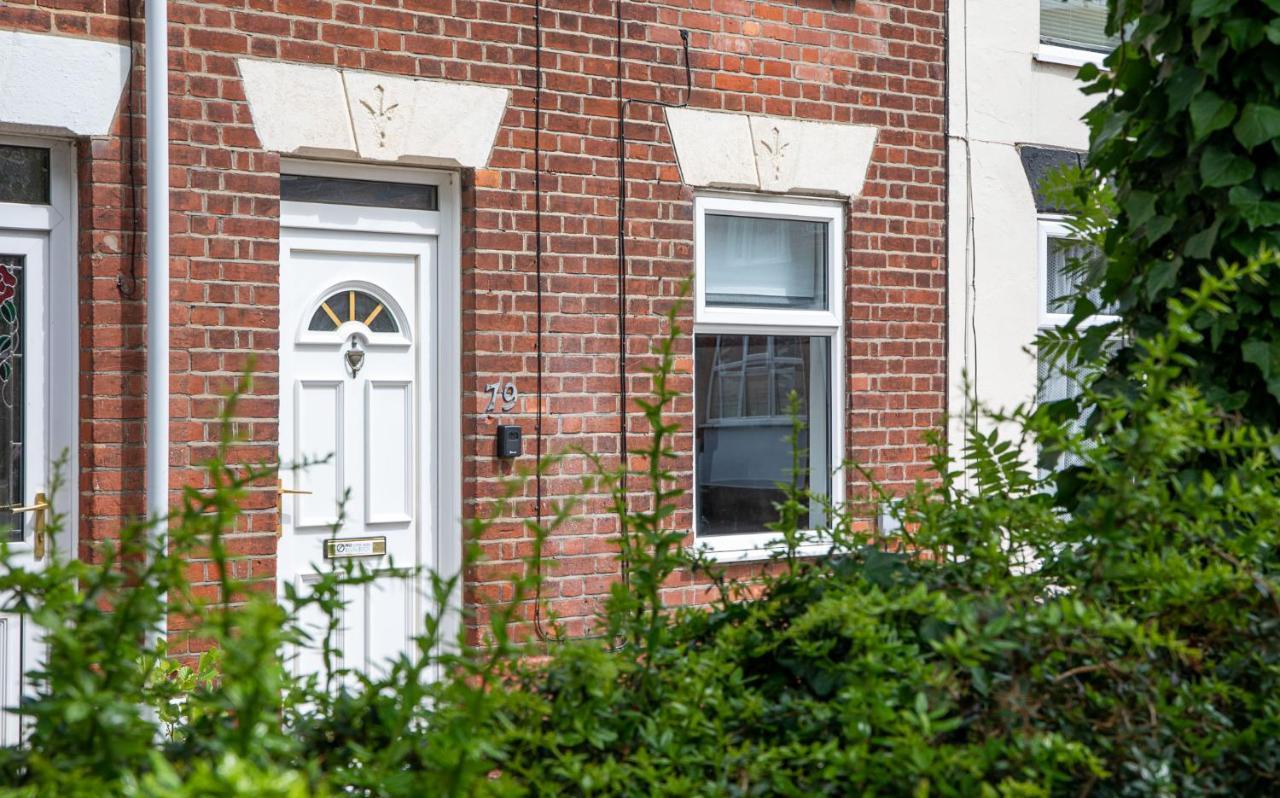 Bright 3 Bedroom Townhouse Near City Centre NWI Eksteriør billede